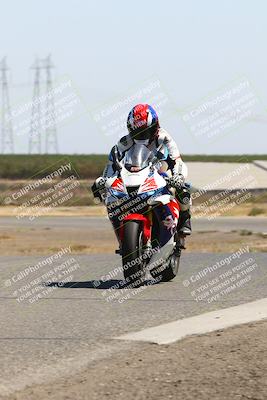 media/Sep-01-2025-Lets Ride (Mon) [[4370d11284]]/B Group/1220pm (Wheelie Bump)/